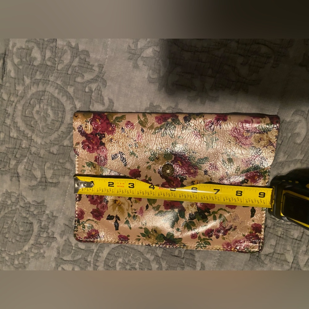 Patricia Nash Clutch Purse - Picture 5 of 6